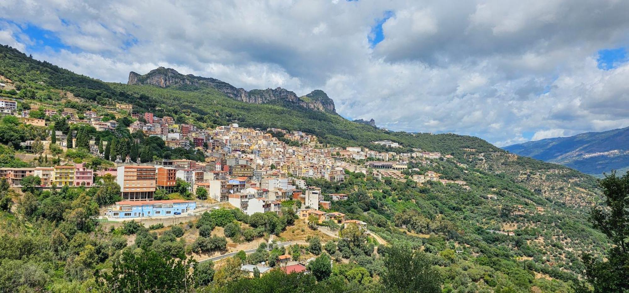 Apartamento Da Nonna Assunta Jerzu Exterior foto